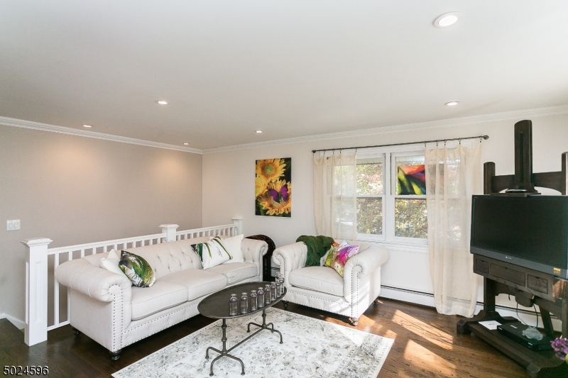 MINE HILL - Residential