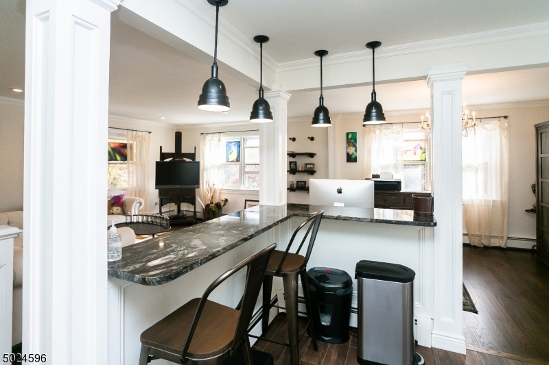 MINE HILL - Residential