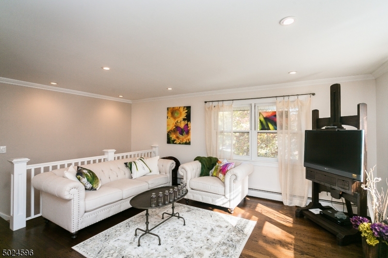 MINE HILL - Residential