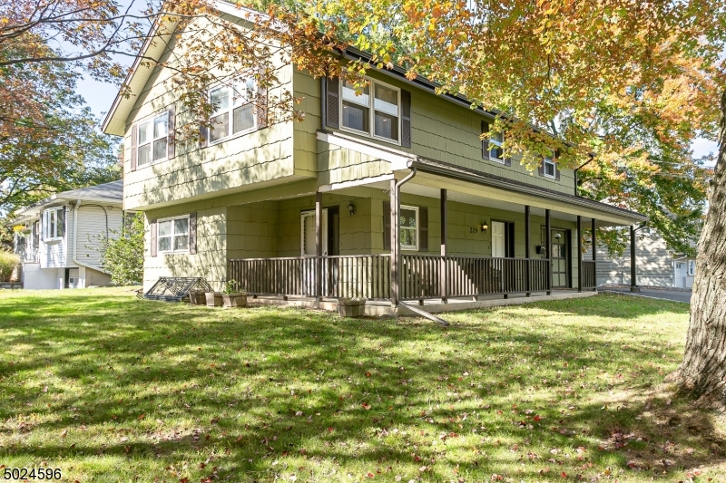 MINE HILL - Residential