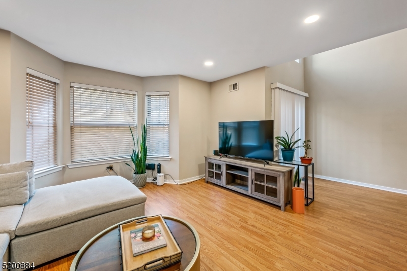 Crossroads - Residential