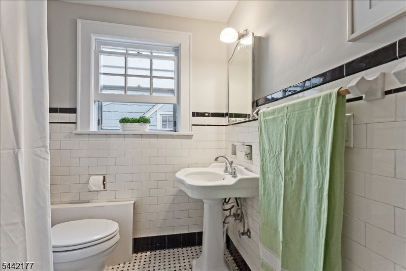 Upper Montclair - Residential