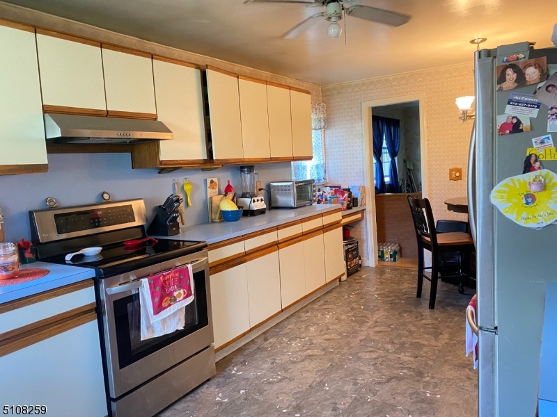 Oak Ridge - Residential Lease