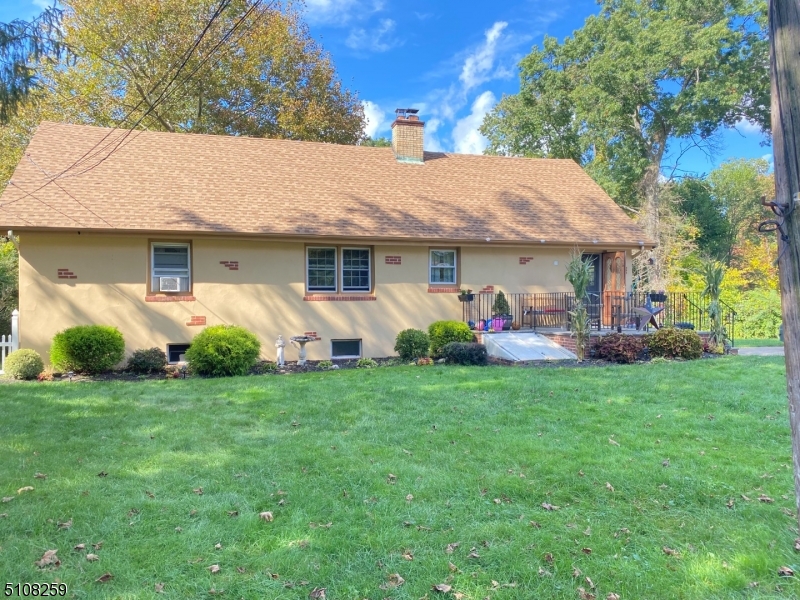 Spacious Lakefront 4 Bd, 2 Bath home.  Large Kitchen, DA, LR w/Fplc, 2 Bds, & Main Bath on 1st floor.  2nd floor offers 2 spacious Bds, Bath, & Leisure Room.  All appliances included. Tenant responsible for all utilities, lawn, & snow removal.