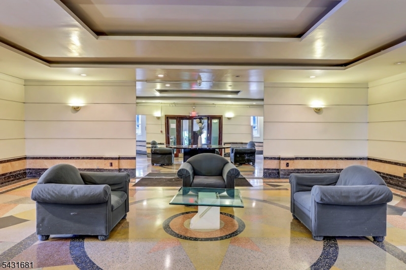 Tudor Arms - Condominium - Residential