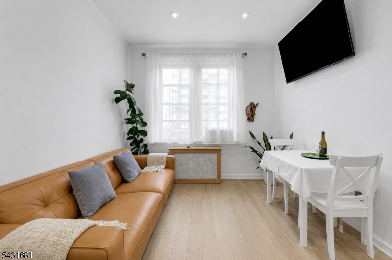 Tudor Arms - Condominium - Residential