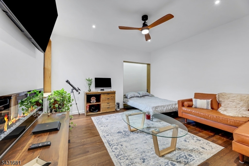 Tudor Arms - Condominium - Residential