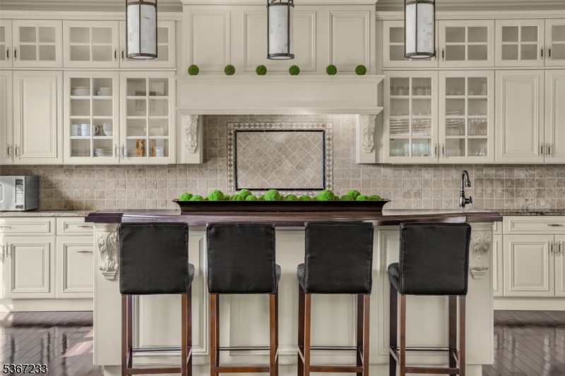 CANAL ROAD - Residential
