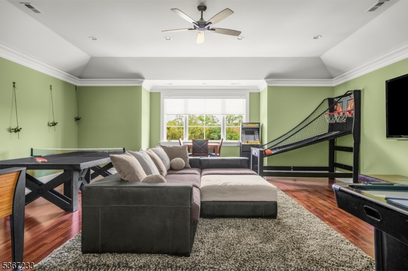 CANAL ROAD - Residential