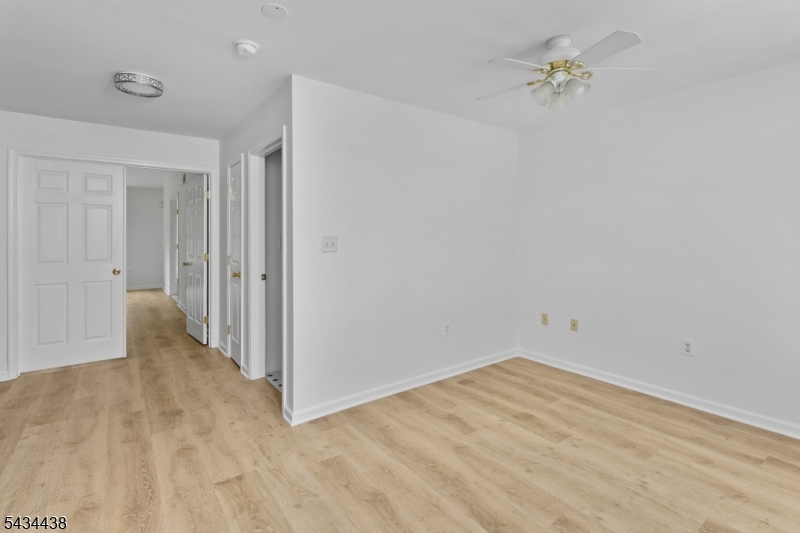 Montgomery Hills - Residential
