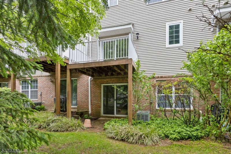 Montgomery Hills - Residential
