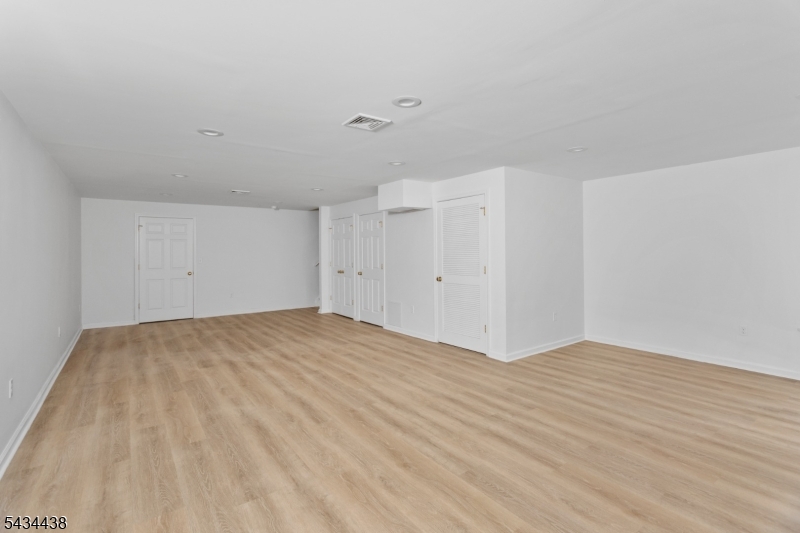 Montgomery Hills - Residential