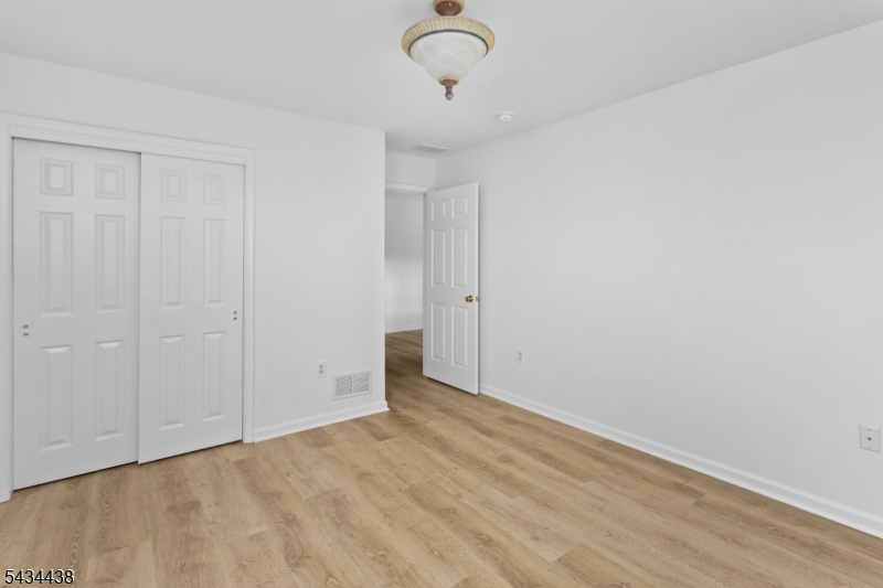 Montgomery Hills - Residential