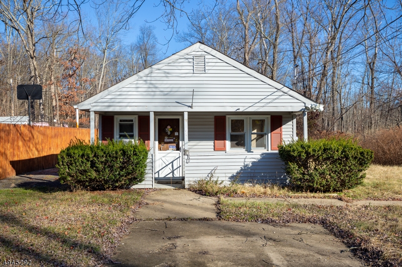 Calling all investors!!! Not a Foreclosure or Shortsale!! Listed 80K below assessed value. Perfect to renovate or build on in the Lake Hopatcong Section of Jefferson Township. Seller has plans to add a level to make this a 2 story home.