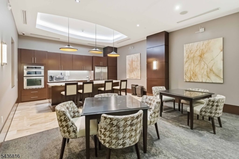 40 Park Place - Residential