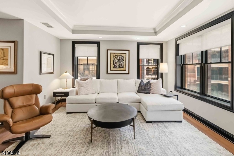 40 Park Place - Residential