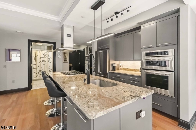 40 Park Place - Residential