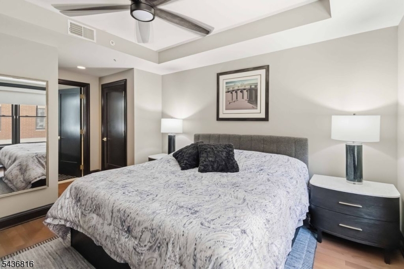 40 Park Place - Residential