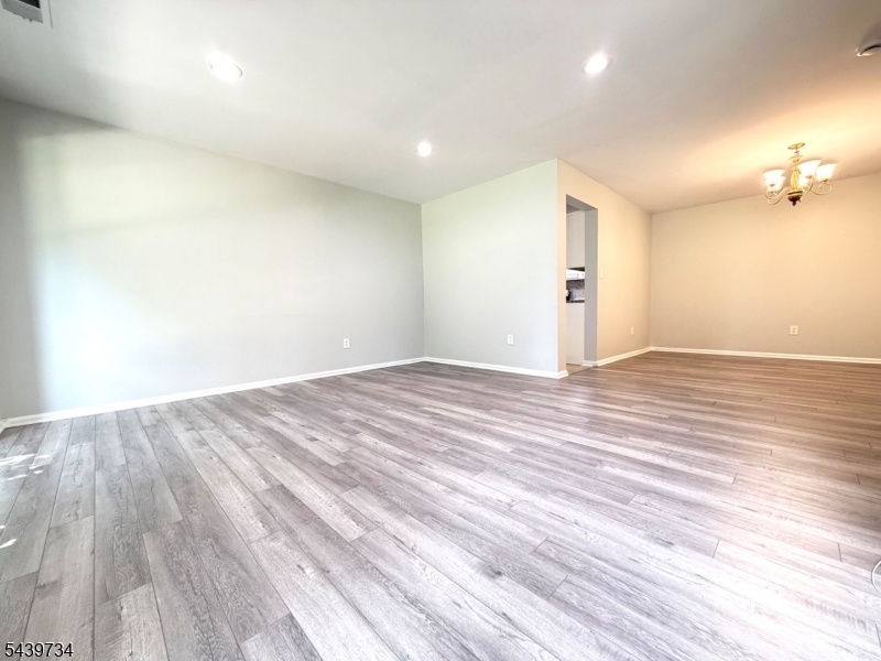 Glenbrooke - Residential Lease