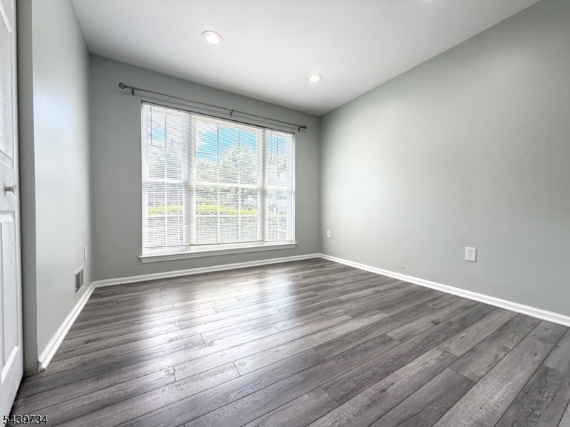 Glenbrooke - Residential Lease