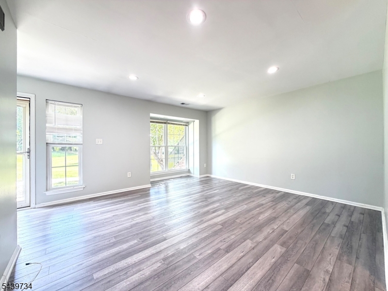 Glenbrooke - Residential Lease