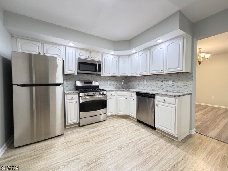 Glenbrooke - Residential Lease