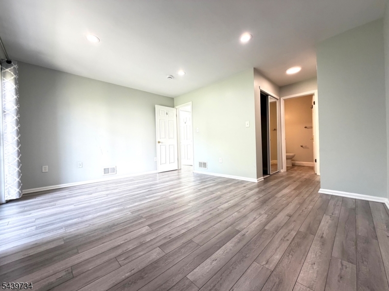 Glenbrooke - Residential Lease