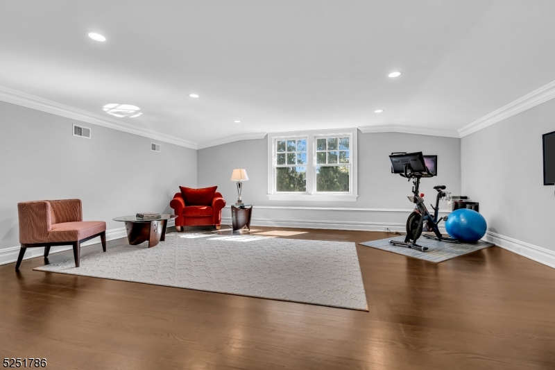 Rolling Hill - Residential