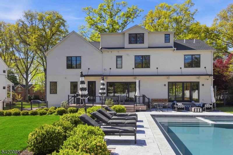 Rolling Hill - Residential