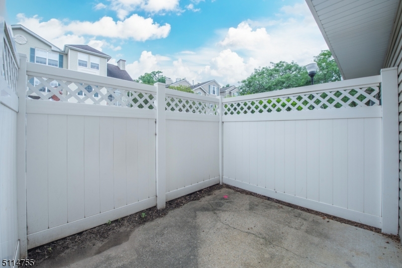 Rose Arbor - Residential