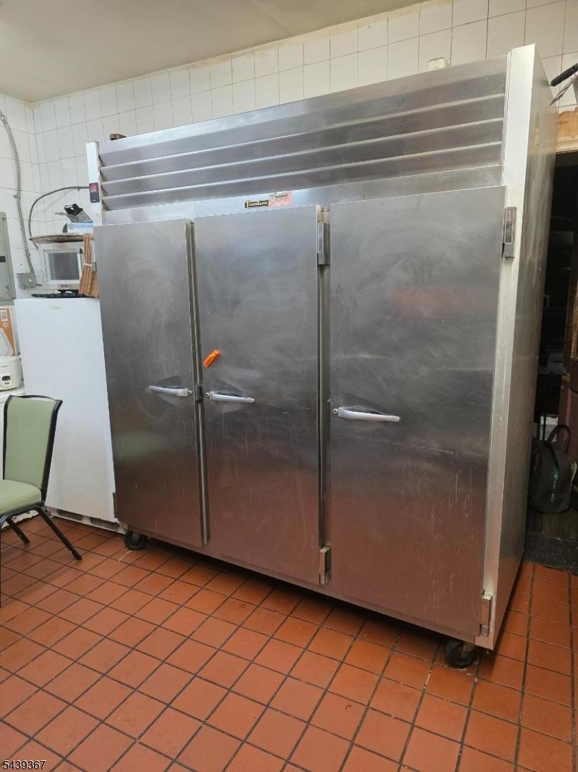 1st African Restaurant/Lounge has been in business for over 36 years and is the most popular in the City of Orange & centrally located. High income producing one perfect for investors. The sale Includes: liquor license, appliances & outdoor cafe with permit. Central air, DJ stand with dance area license for a club, Basement usage for storage. Parking for over 20 vehicles available.