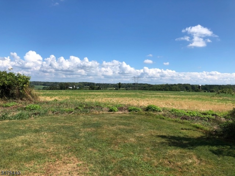 quakertown - Land