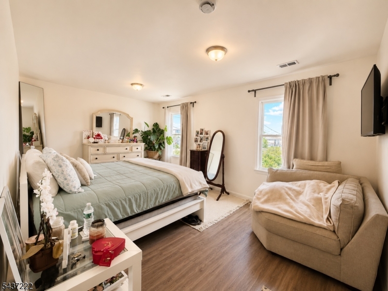 Ironbound - Residential Income