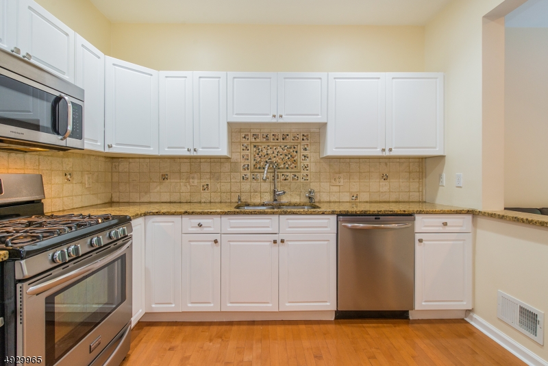 Glenmont Commons - Residential