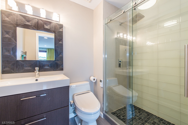 Glenmont Commons - Residential