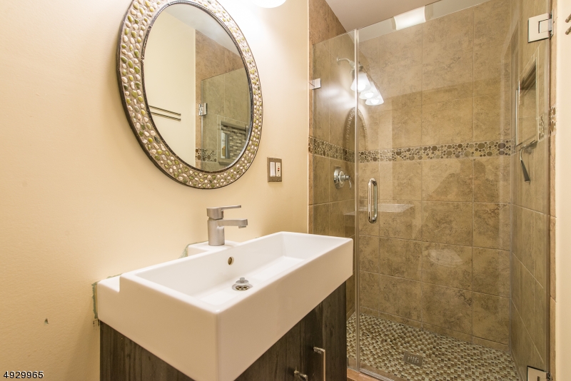 Glenmont Commons - Residential