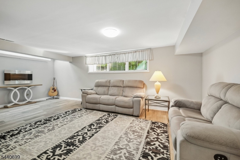 HILL - Residential