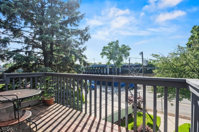 Riverside Court - Residential Lease