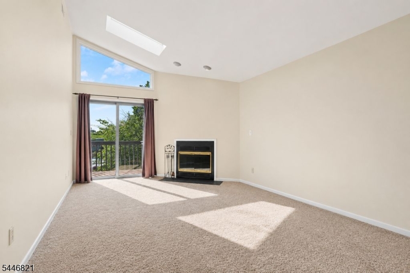 Riverside Court - Residential Lease