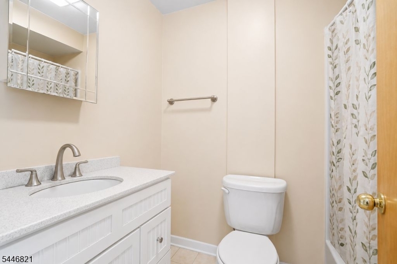 Riverside Court - Residential Lease