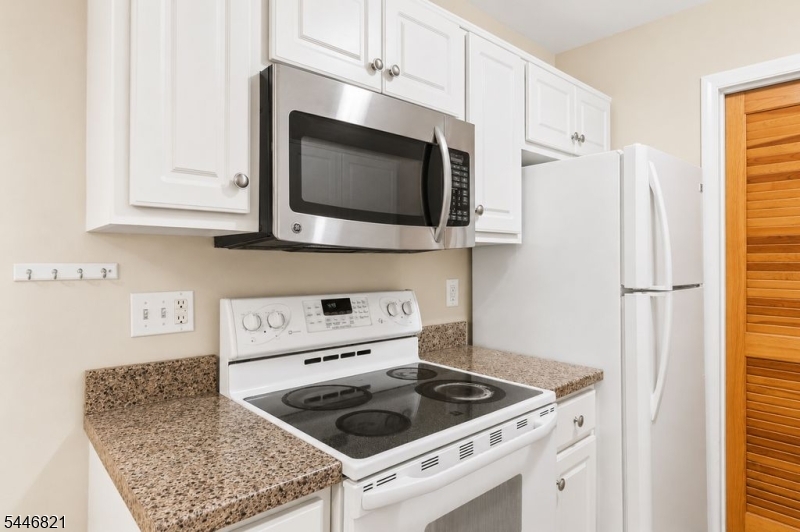 Riverside Court - Residential Lease