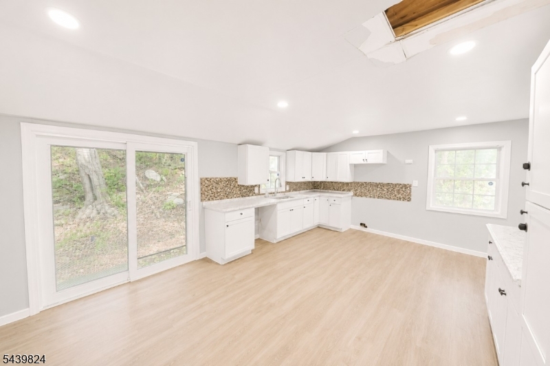 Byram Rt 206 - Residential