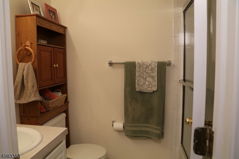 Montville Chase - Residential Lease