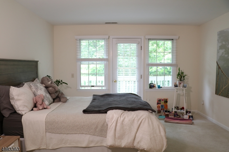 Montville Chase - Residential Lease