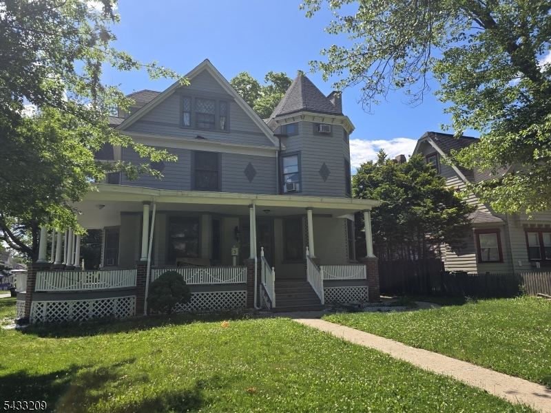 Washington Heights - Residential Income