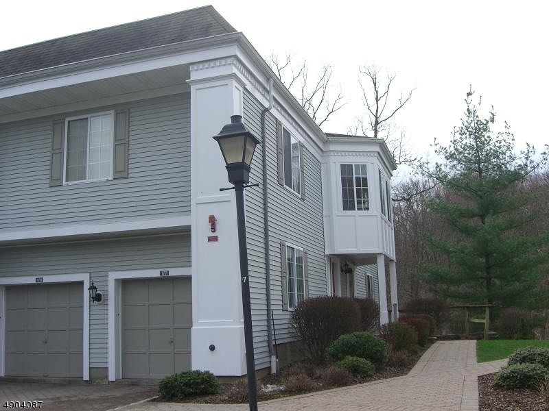 Sutton Woods - Residential Lease