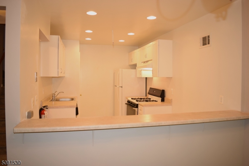 Sutton Woods - Residential Lease