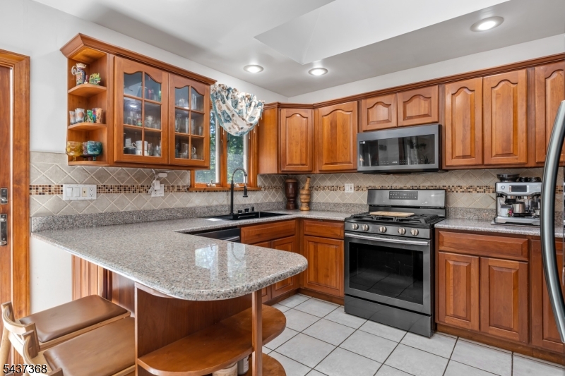 Cupsaw Lake - Residential