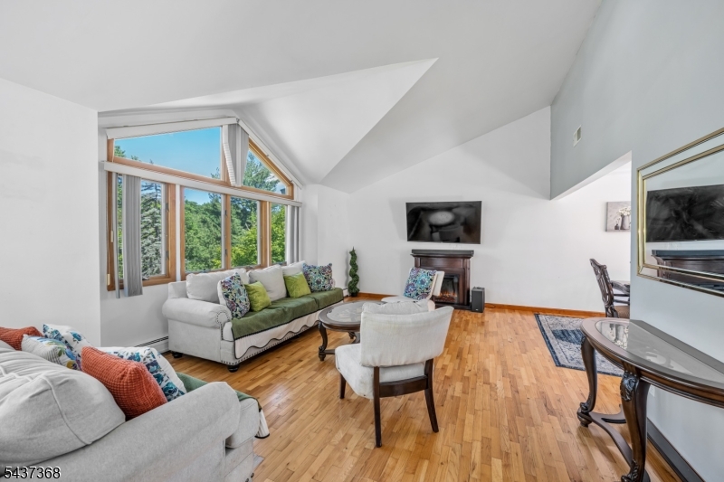 Cupsaw Lake - Residential