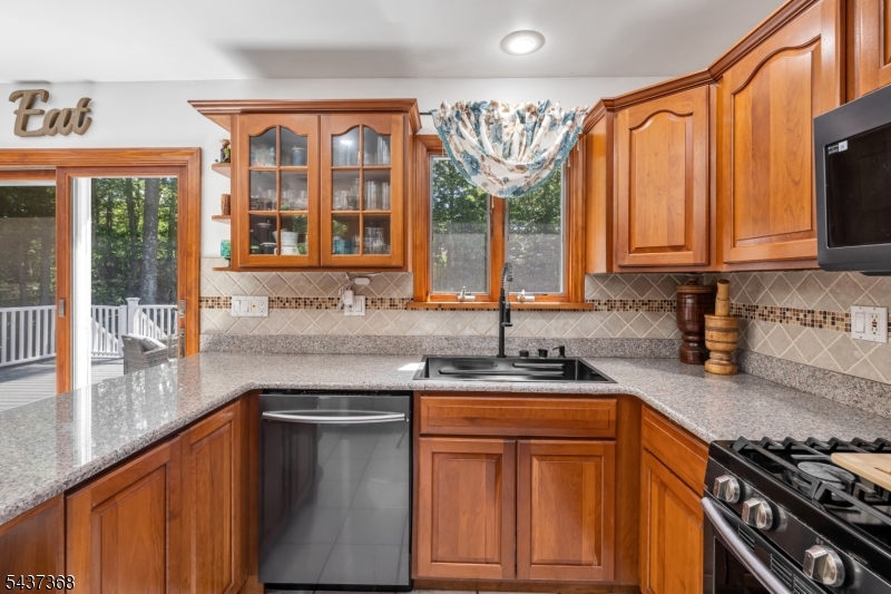 Cupsaw Lake - Residential